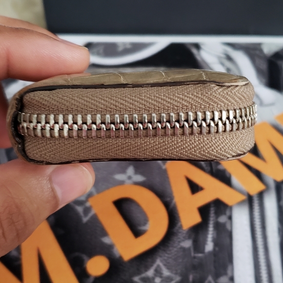 Gucci Genuine Crocodile Zippy Card Case - Picture 3 of 8